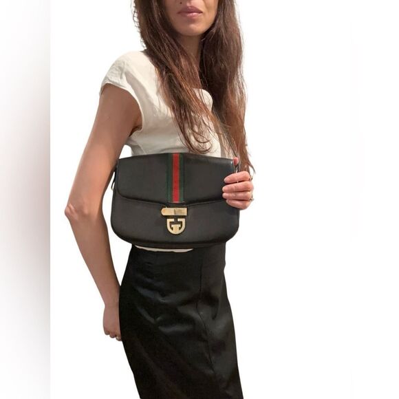 Gucci black leather web accent and gold GG lock shoulder - Picture 2 of 16